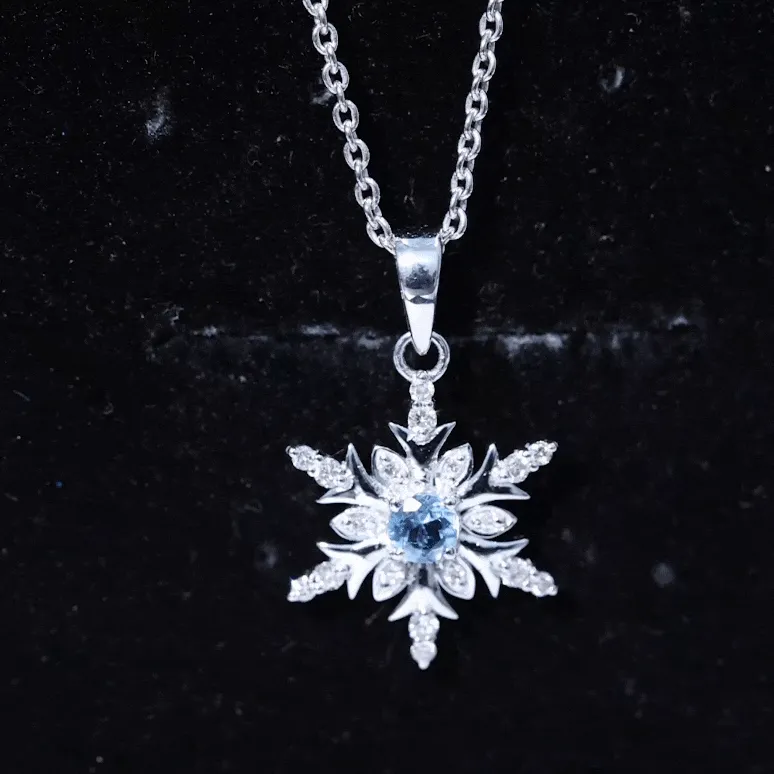 0.50 CT Aquamarine Designer Snowflake Pendant with Diamond in Gold