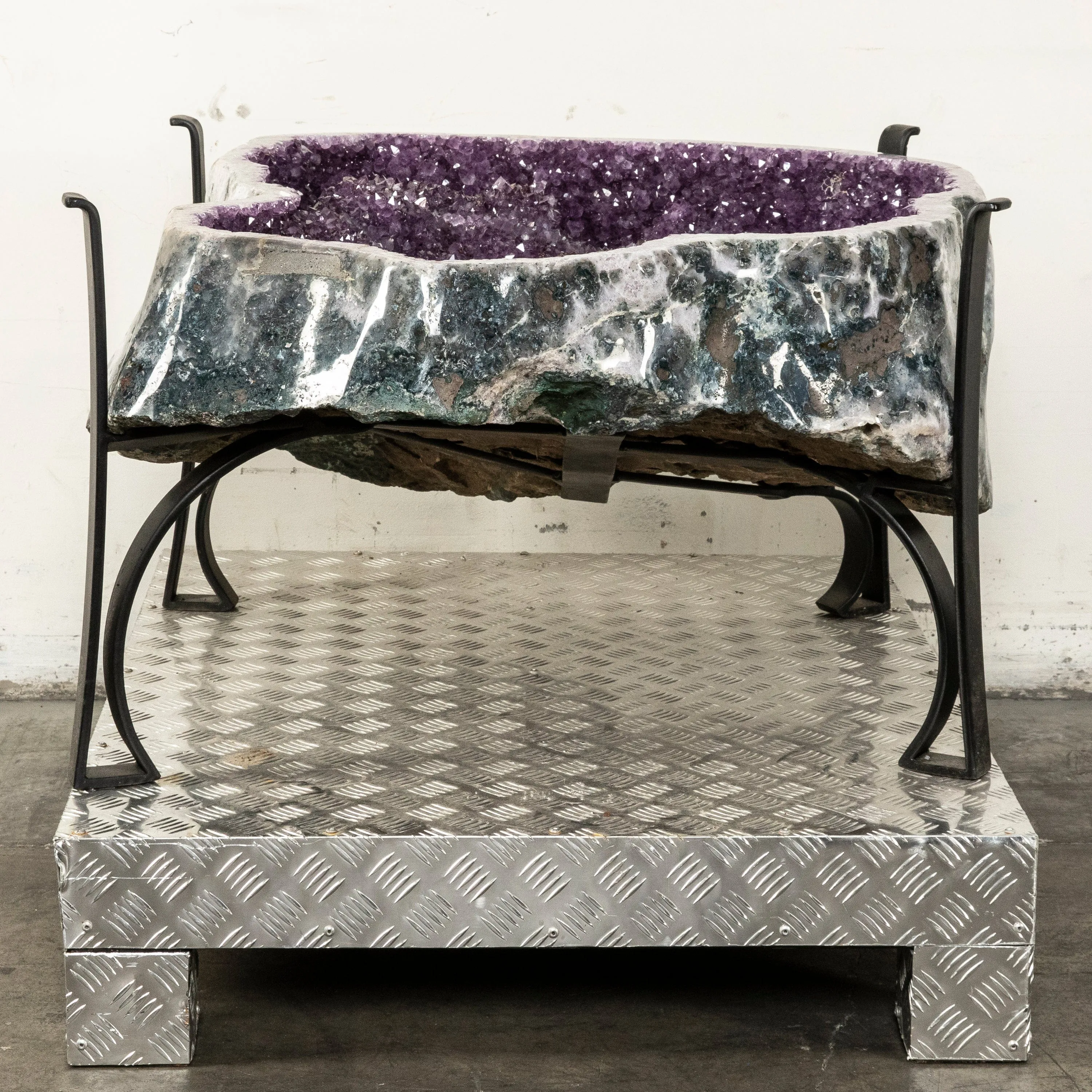 Amethyst Geode - 19 in. / 490 lbs