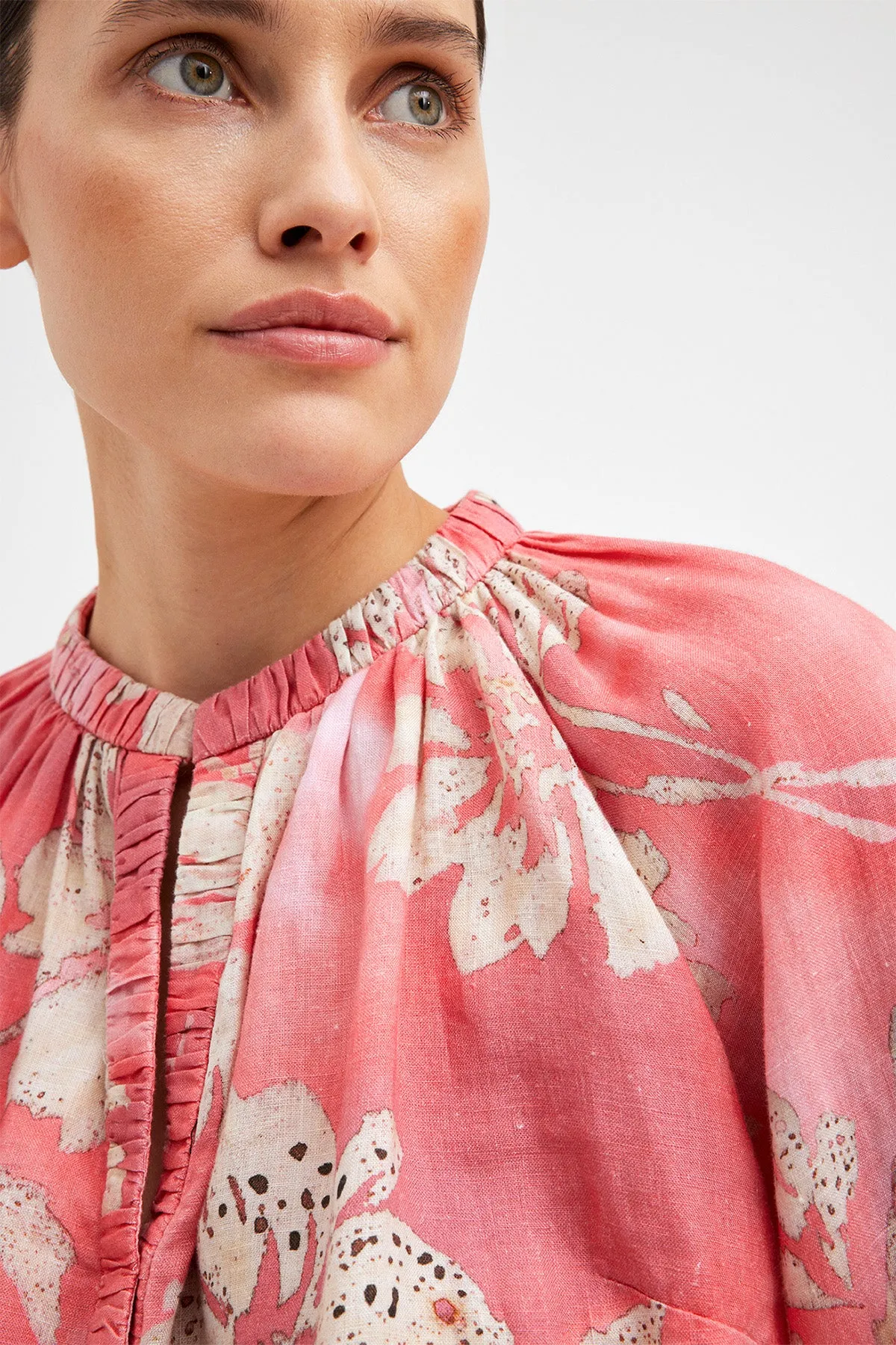 Annsofie shirt 52644 | Coral W. Beige Flower Print | Skjorte fra Gustav