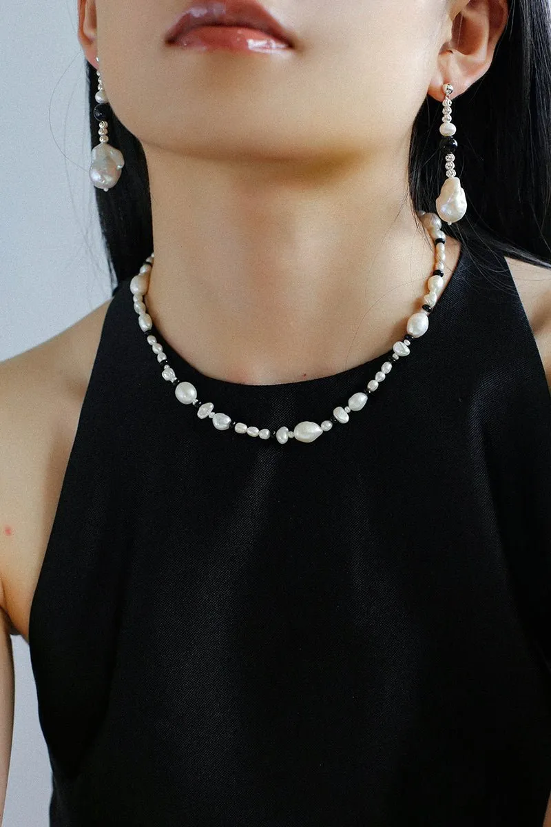 Baroque Pearl and Black Agate Beaded Necklace