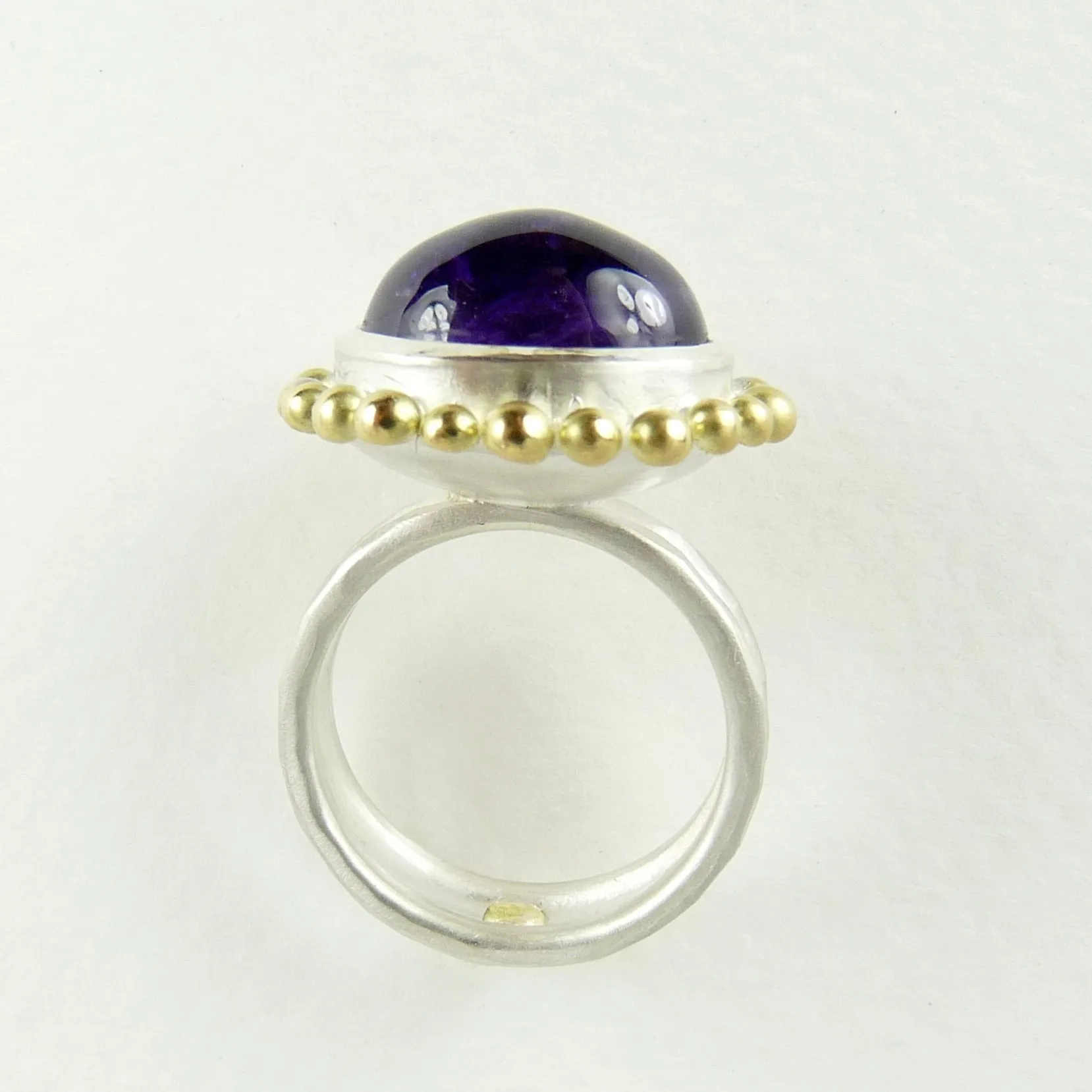 Cabochon Amethyst Courtesan Ring