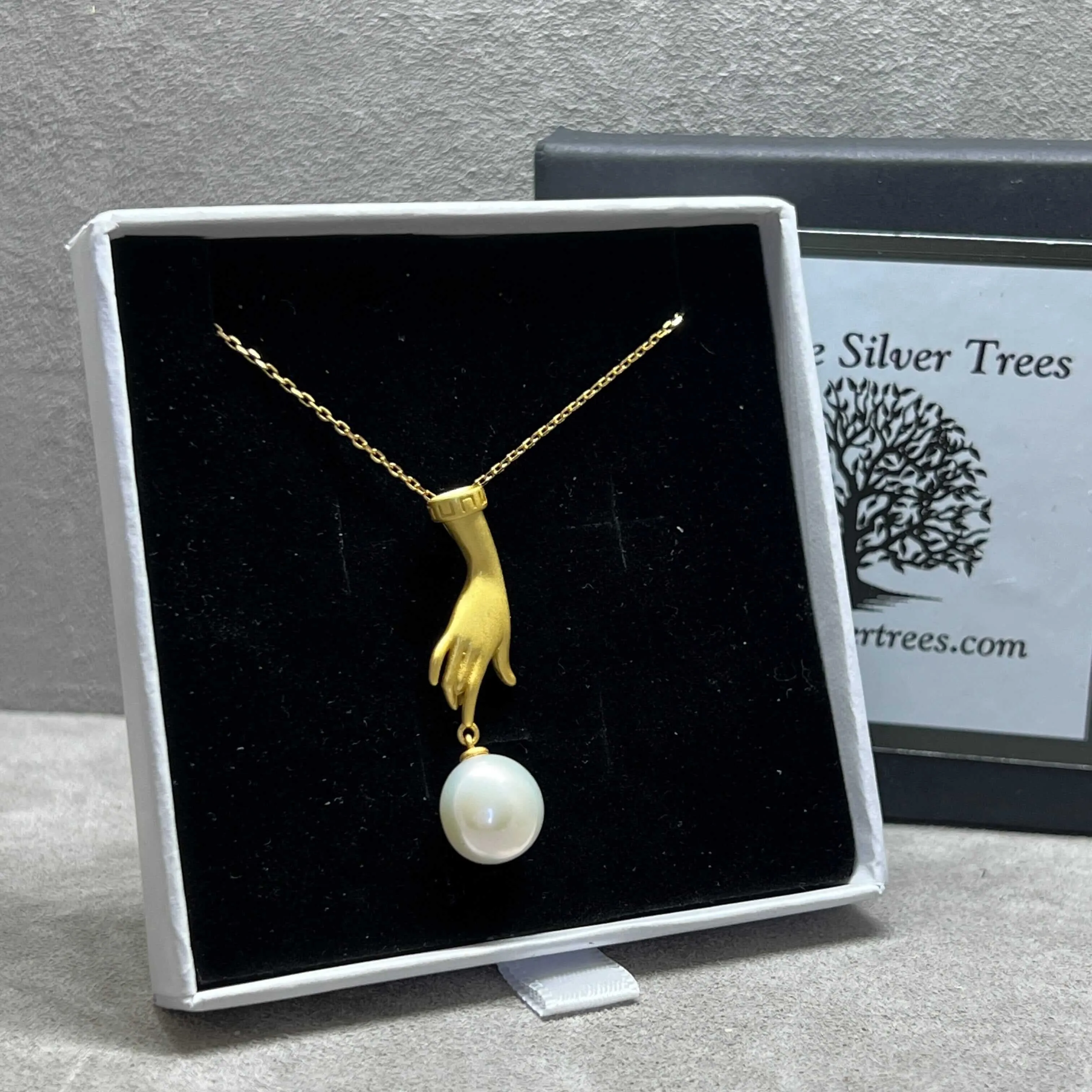 Freshwater Pearl & Sterling Silver Hand Pendant & Earrings