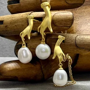 Freshwater Pearl & Sterling Silver Hand Pendant & Earrings