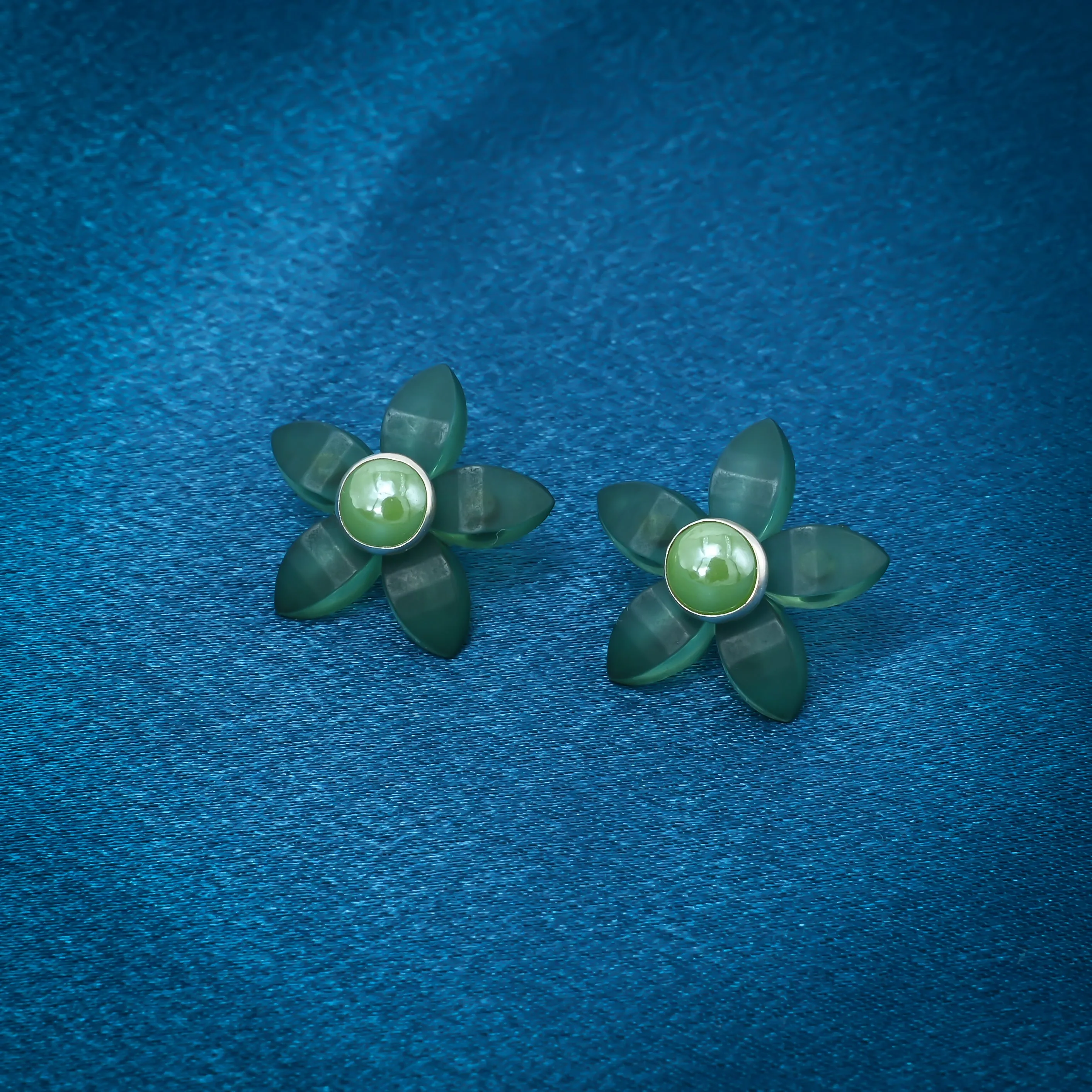 Green Flower Stud Silver Earrings with Pearl Center