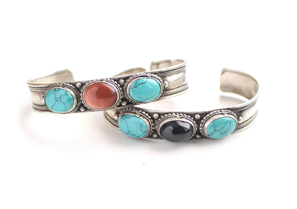 Inlaid Turquoise White Metal Bracelet