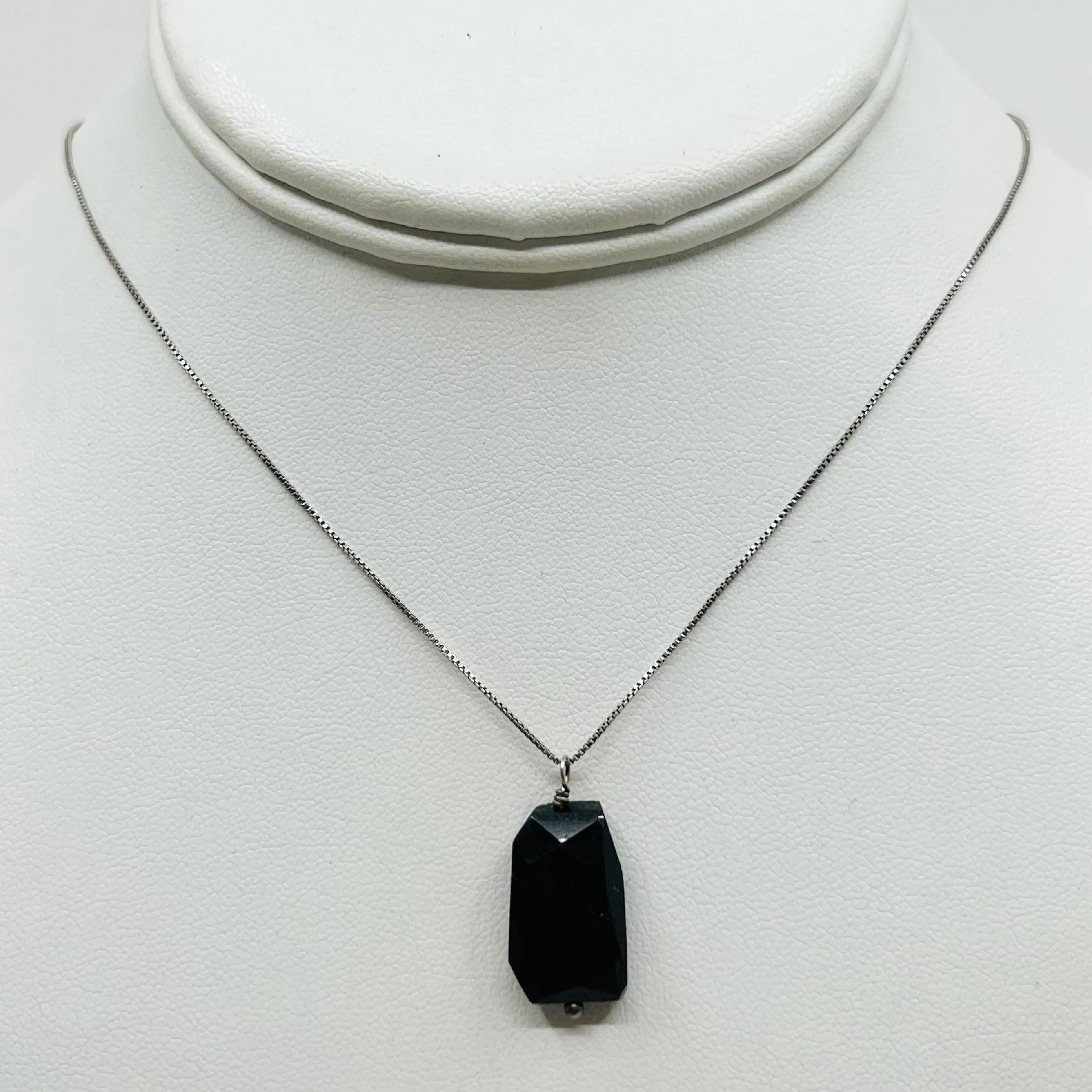 Sterling silver onyx pendant necklace GM52