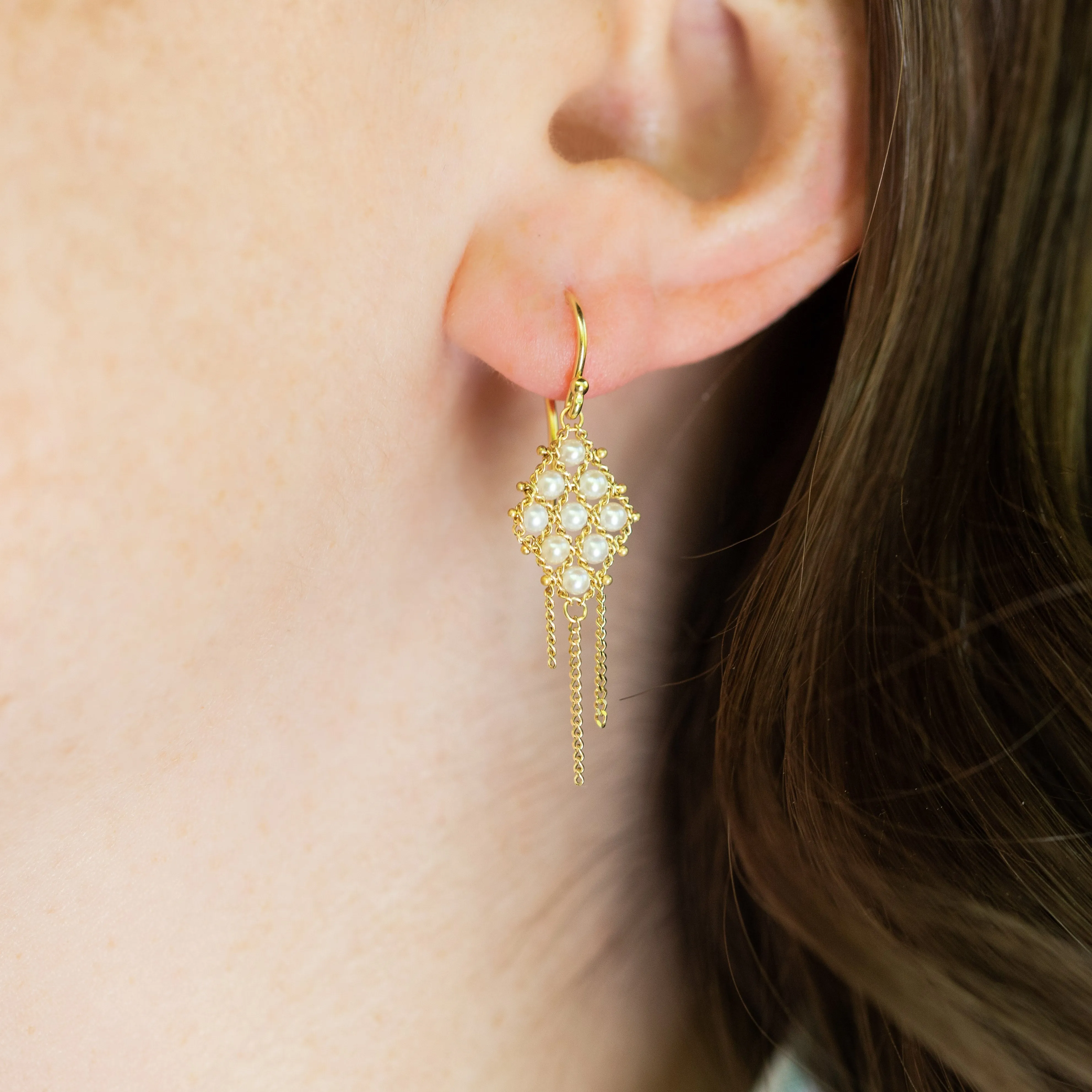 Woven Lattice Earrings in Pearl